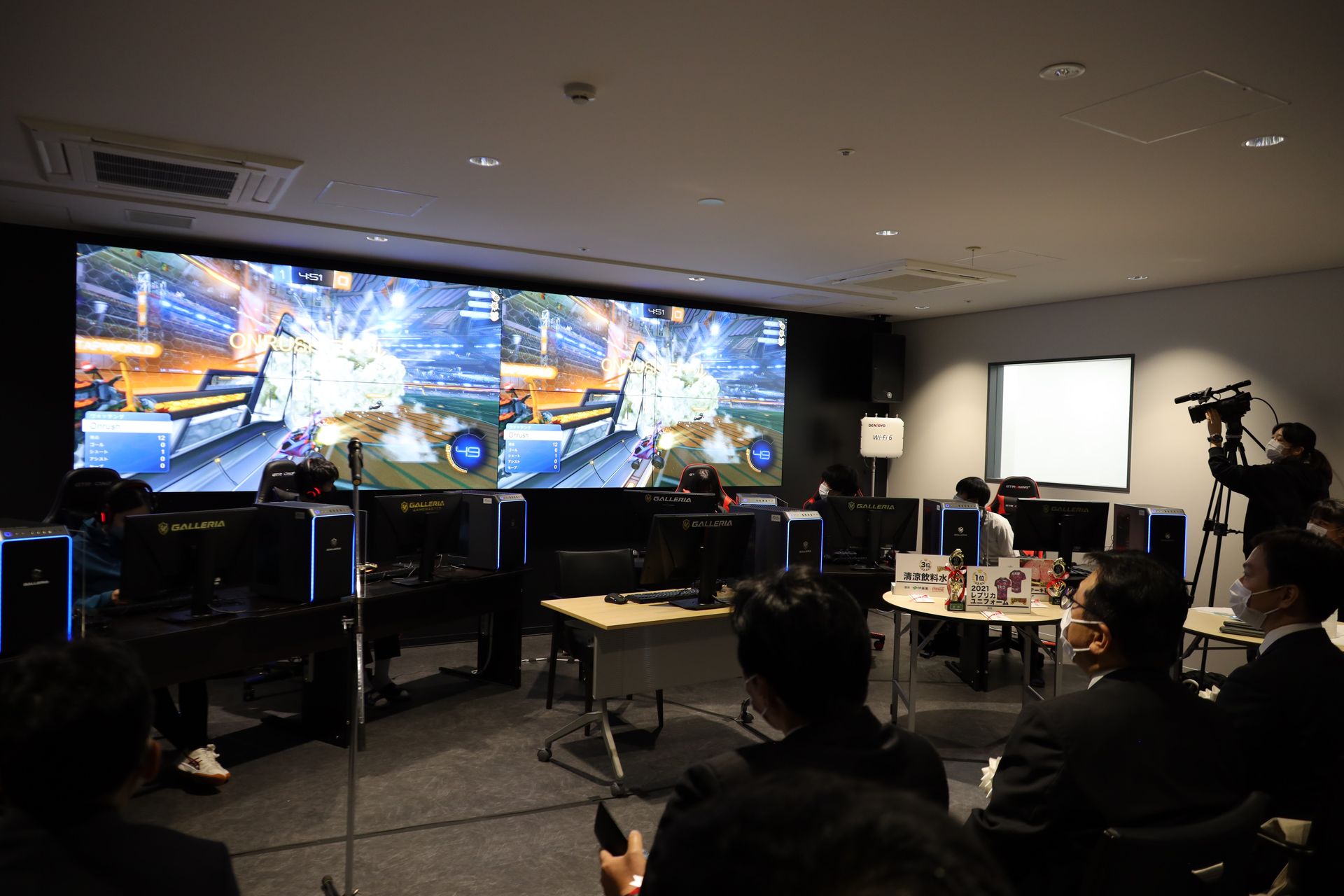 京都府関係者が見守る仲大会が行なわれたが、途中で止まるなど、トラブルにも見舞われていた