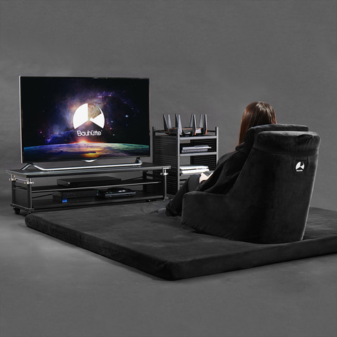 バウヒュッテ、ひじ掛け付き背もたれクッション「ゲーミングベッド