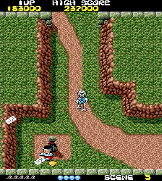 地蔵の足元に黄色の水晶玉が隠されている