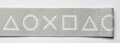 おなじみの“△〇×□”マークがデザインされたPlayStation公式ライセンス