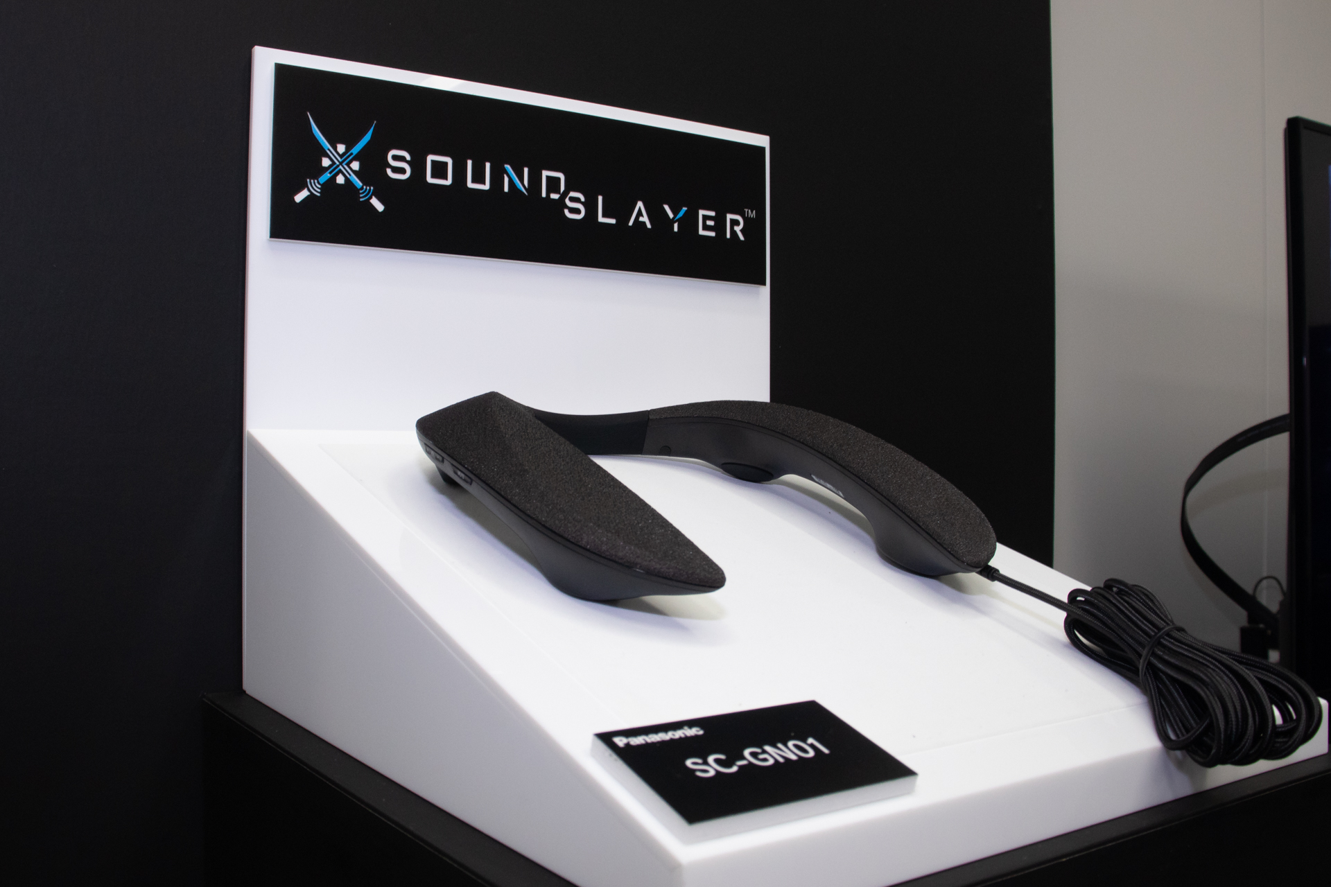 ゲーミングネックスピーカー「SC-GN01」。10月22日発売予定、価格はオープン（想定価格は税込22,000円）