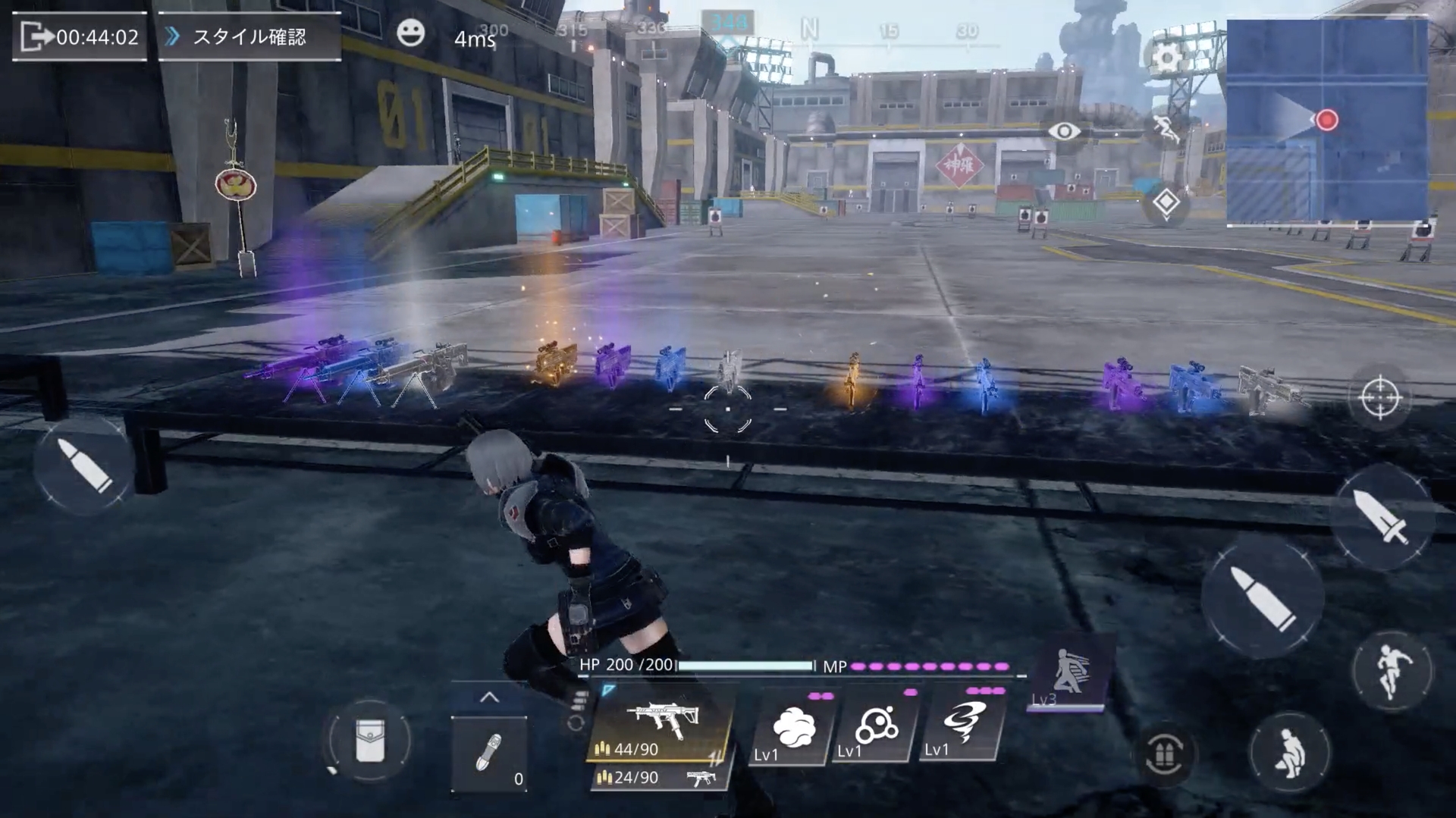 トレーニングモードでは、ゲーム中に登場する様々な武器やマテリアなどの性能や効果を試すことができる