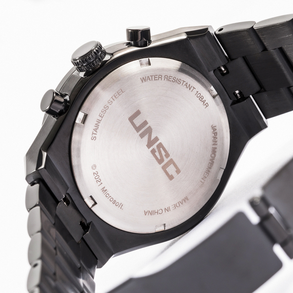 ファンお馴染みの数字「117」や「Haloリング」を模したコラボならではの分針も注目