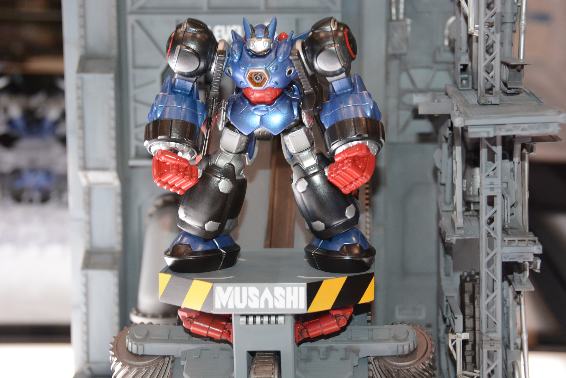 プレミアムバンダイで10月より受注を開始するフィギュア。発売日、価格は未定