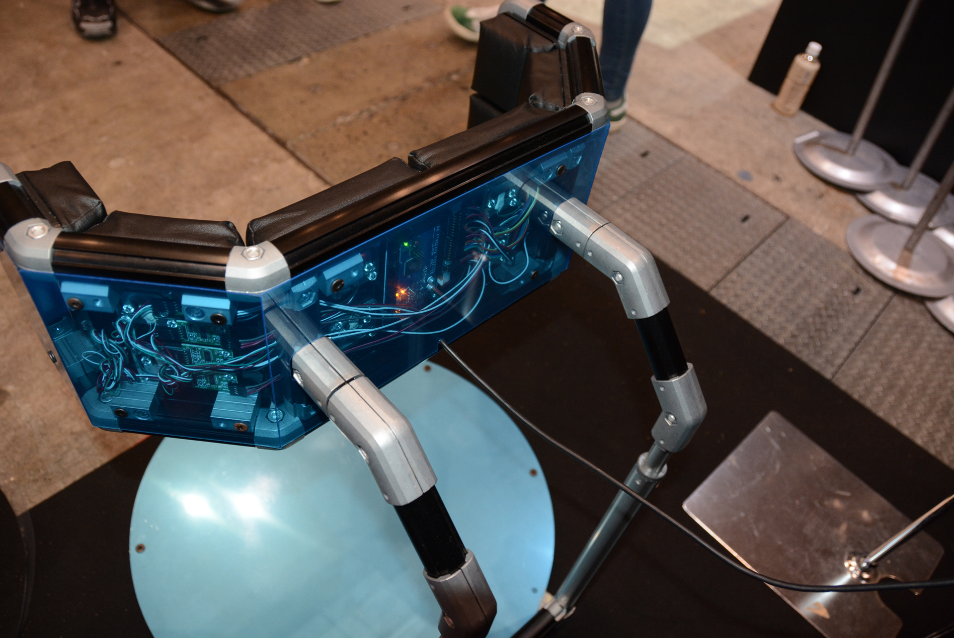 体重計に使うセンサーを応用している