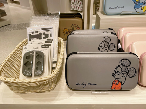 ディズニーフラッグシップ東京】Nintendo Switch周辺グッズが一斉集合
