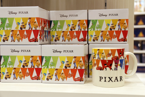 ディズニーフラッグシップ東京】店舗限定！ 入り口すぐにグランド