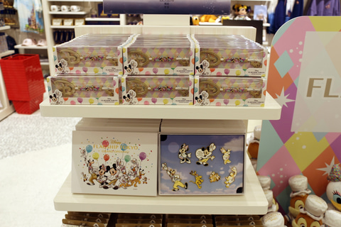ディズニー フラッグシップ東京 オープン記念 コレクタブルキー 3個セット ディズニー フラッグシップ東京 オープン記念 コレクタブルキー