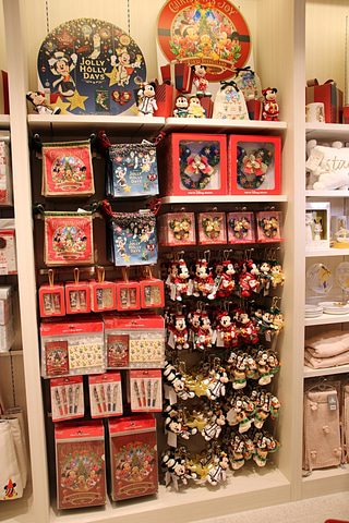 ディズニーフラッグシップ東京 まさかの リルリンリン グッズも Tdrクリスマスグッズが期間限定販売 Game Watch ディズニーフラッグシップ東京 まさかの リルリンリン グッズも Tdrクリスマスグッズが期間限定販売 Game Watch