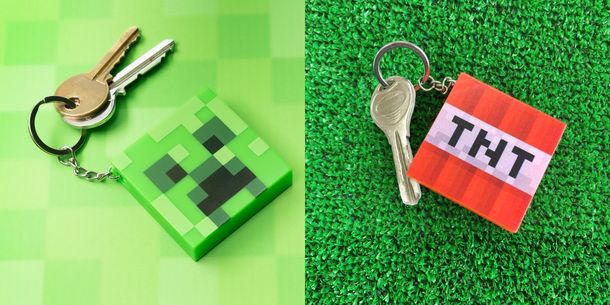 ライトアップキーホルダー ※全2種の中からいずれか1つ