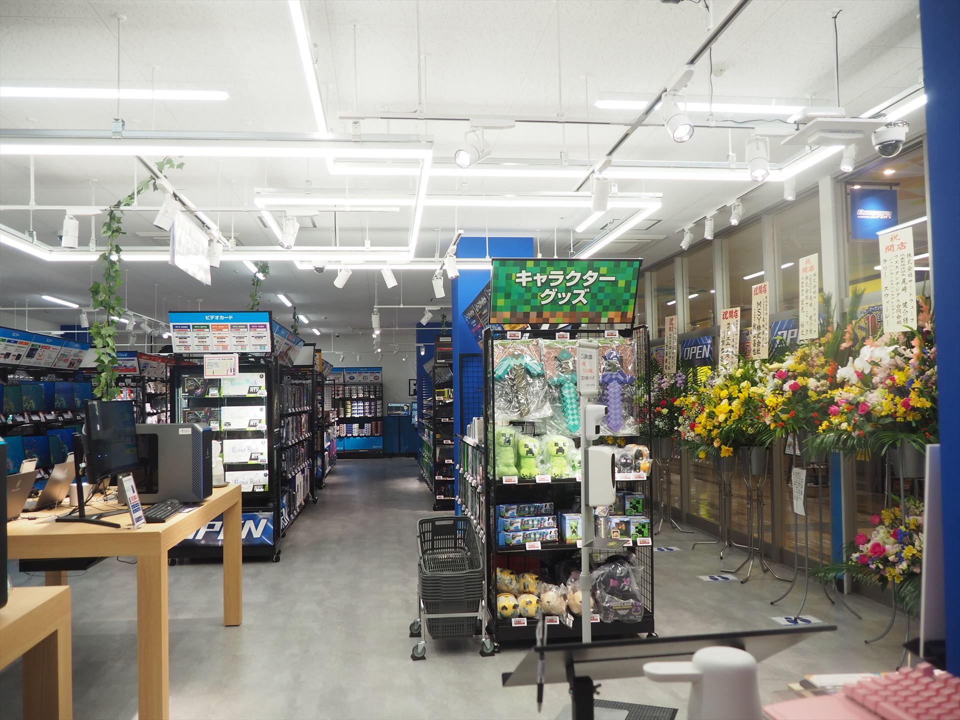 店内の全景（その2）。その1よりも右側を撮影