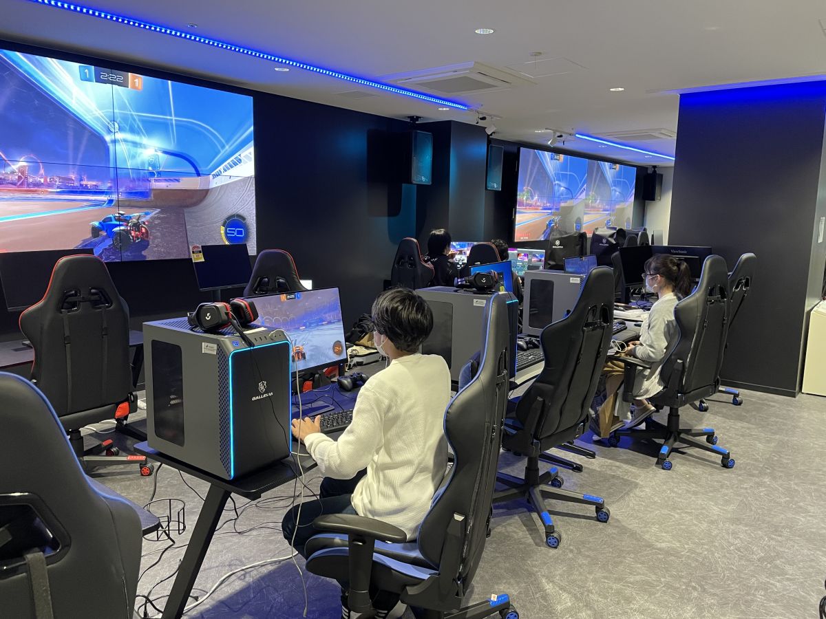 サンガスタジアムでの「ロケットリーグ」レッスンの様子