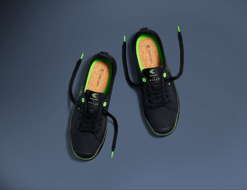に*す様 Razer x Cariuma OCA Low All Black C Cariuma X Razer OCA Low Razer All Black Canvas Sneaker