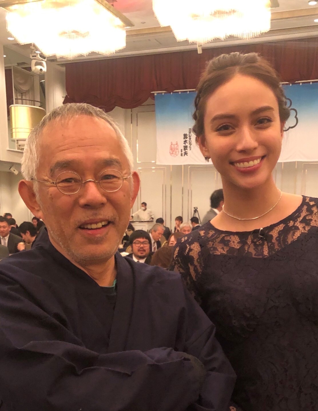 鈴木敏夫プロデューサーと滝沢カレンさん（神田伯山さん襲名披露パーティーにて）