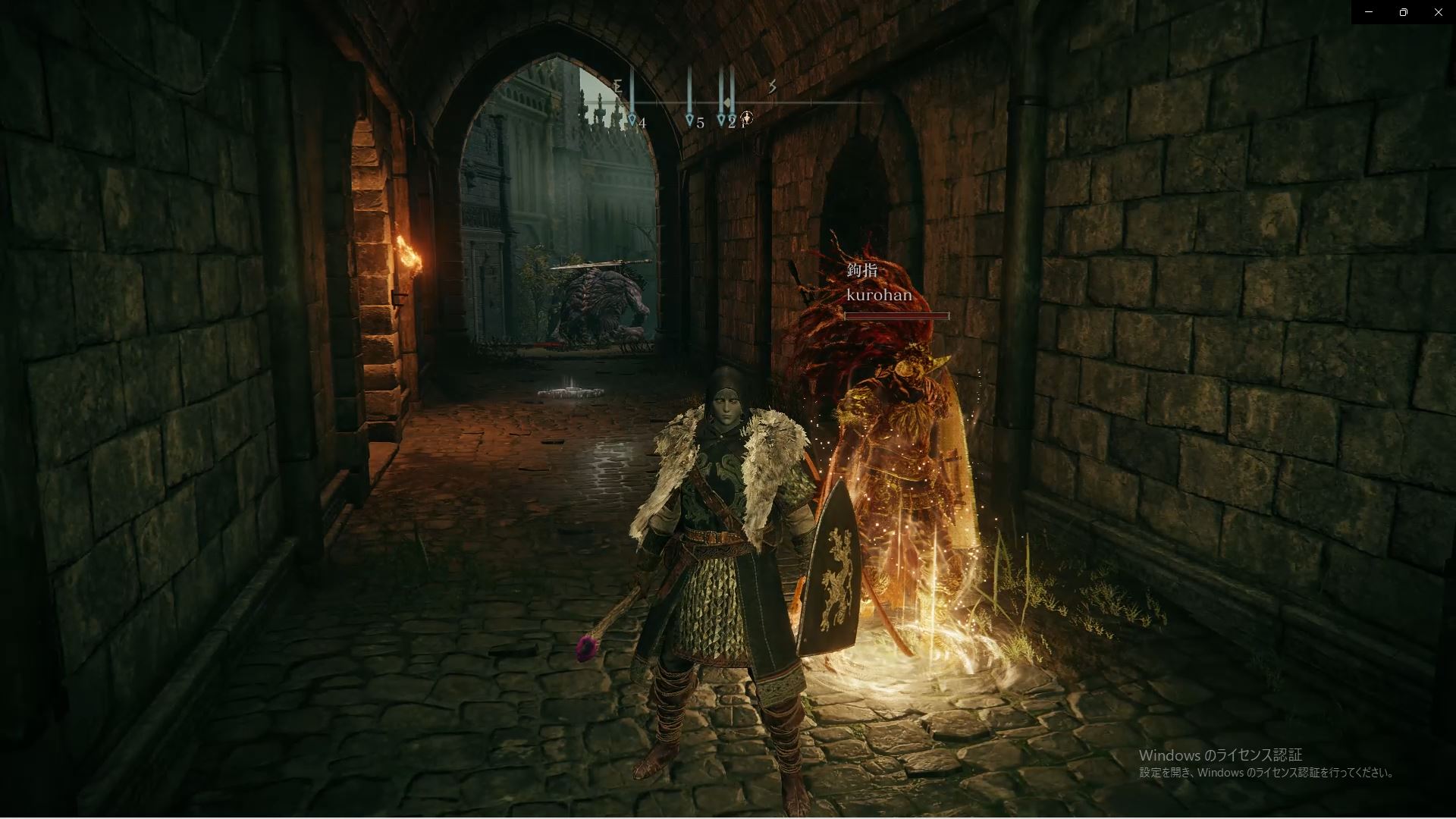 主人公の右側にいる人が他の世界から召喚された仲間プレイヤーだ