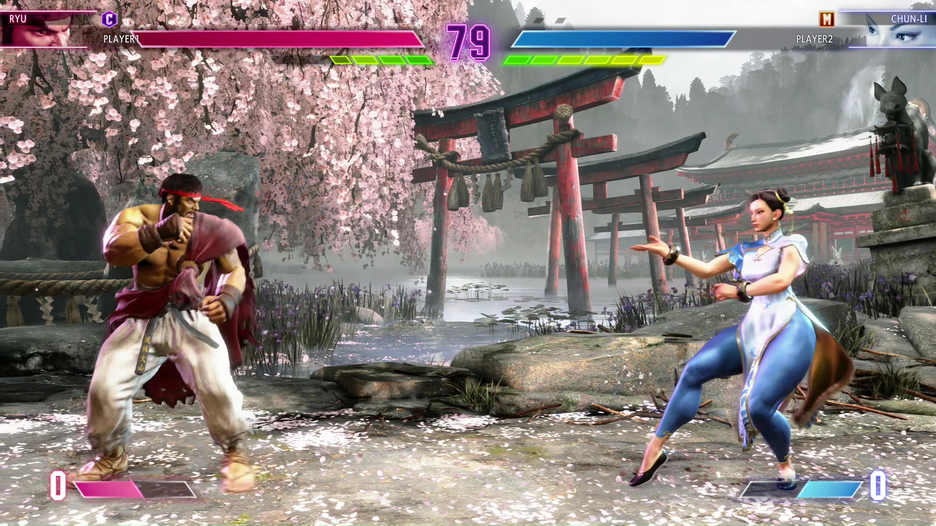 上が「ストV」で下が「スト6」。キャラの表示がかなり大きくなっている