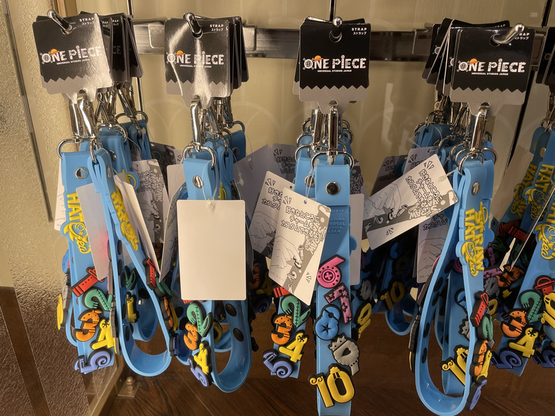 ロングストラップ 2,500円（税込）