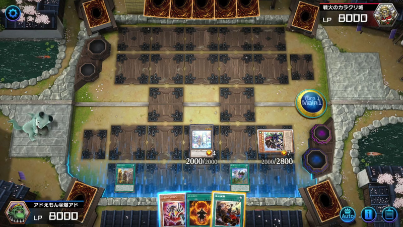 出張ギミックとしてデッキに入れる際の枚数比率と展開した盤面はこのような感じになる。デッキや考えによってドラコバックと旅路の枚数は変動するが基本はこの5種類のみが採用される事が多い。展開前に無効妨害を構えながら1枚バウンスが行えるのが非常に強力……！ 先行の場合でも展開のオマケに「アラメシアの儀」1枚でここまでカード枚数を増やされるのは正直かなり堪えるものがある……！