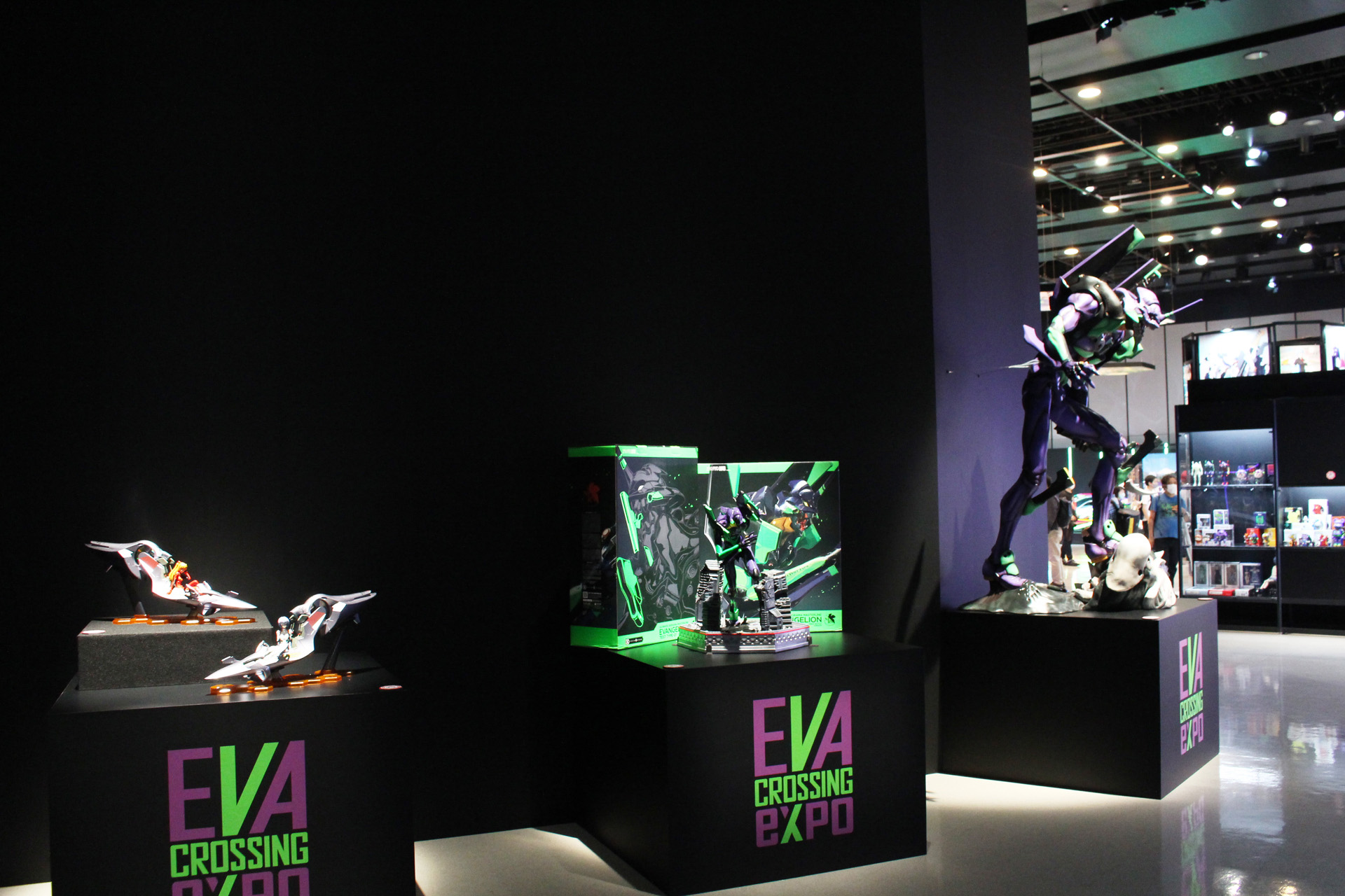 多彩なバリエーションとともに、造形物の進化の過程も見てみよう