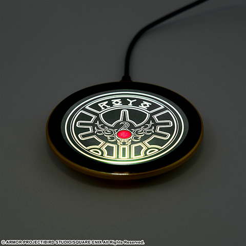 ドラゴンクエスト」より「ロトの紋章」が光り輝く充電パッド登場