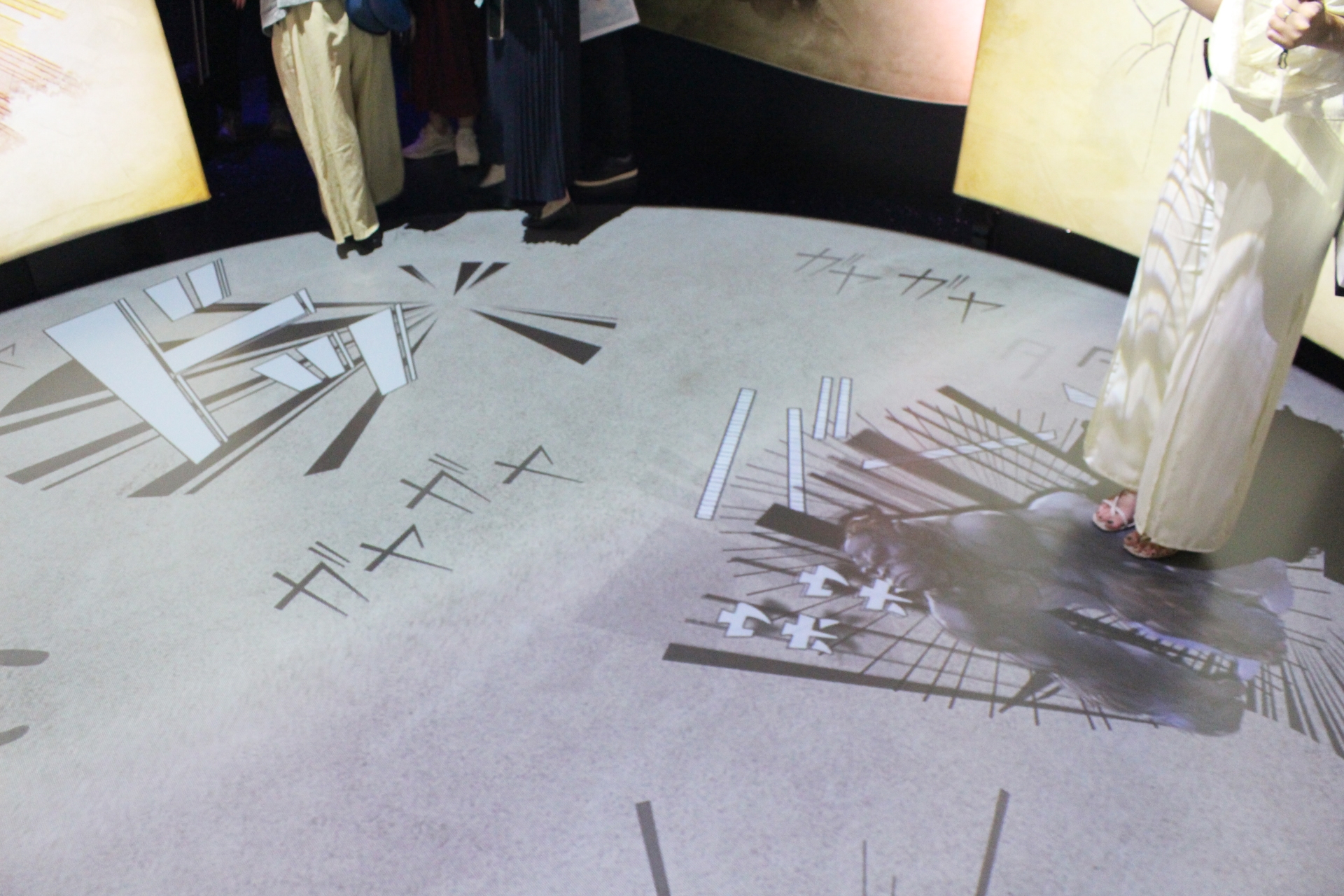 足の動きに合わせてイベントのエフェクトが追従するインタラクション