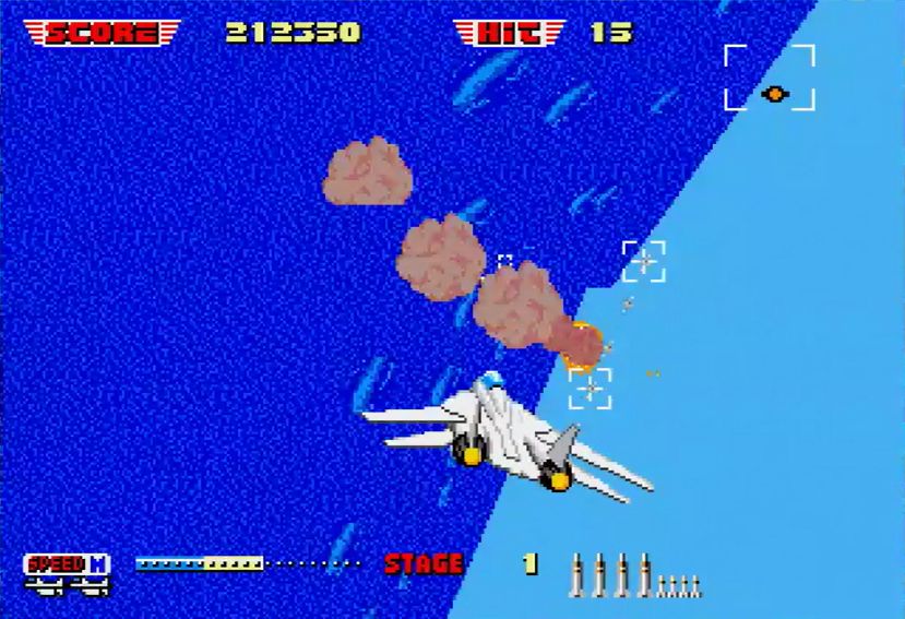 「アフターバーナー」名物、ローリングも見事に再現。実戦的には、敵弾を避ける際にはあまり有効ではないが、ドッグファイトの迫力をさらに高める素晴らしい演出だ