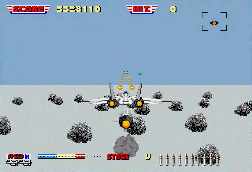 後方から誘導ミサイルが飛んで来たら、スロットルで機体を加速させて振り切ろう