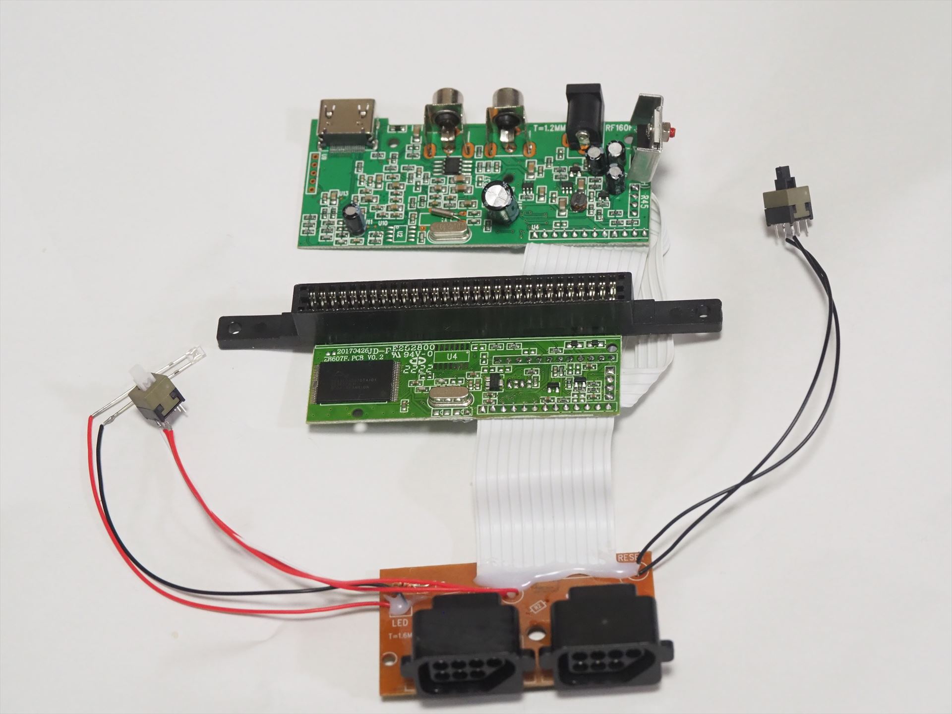 「超ファミつく」の基板は3つに分かれている