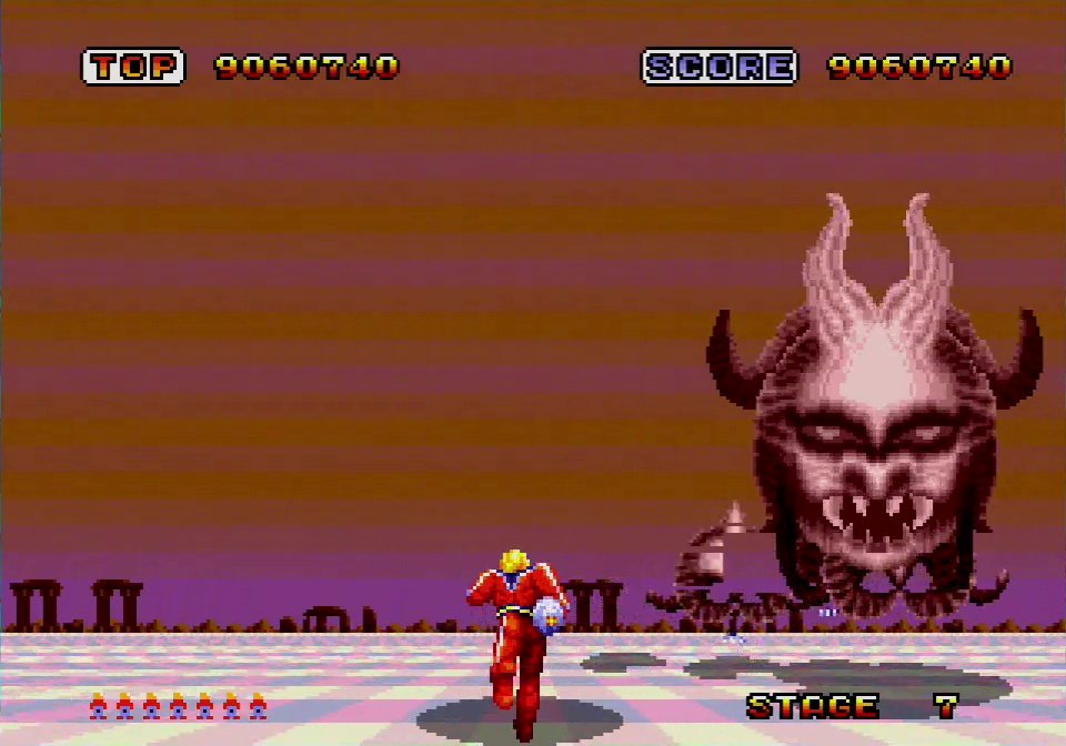 ロックオンはボスにも有効。ただしそのつど前を通過する必要がある。ボスシーンでハリアーの足元のスクロールが止まらなくなったのも地味に嬉しいところだったりする