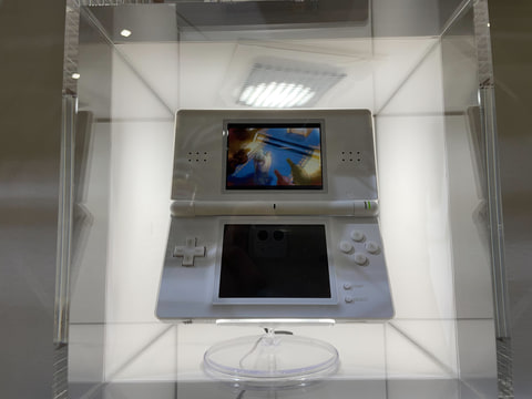 ほぼ新品 ニンテンドー DS Lite 本体 クリスタルホワイト 0618