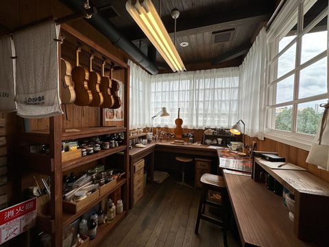 ジブリパーク】「耳をすませば」の地球屋が「青春の丘」エリアに