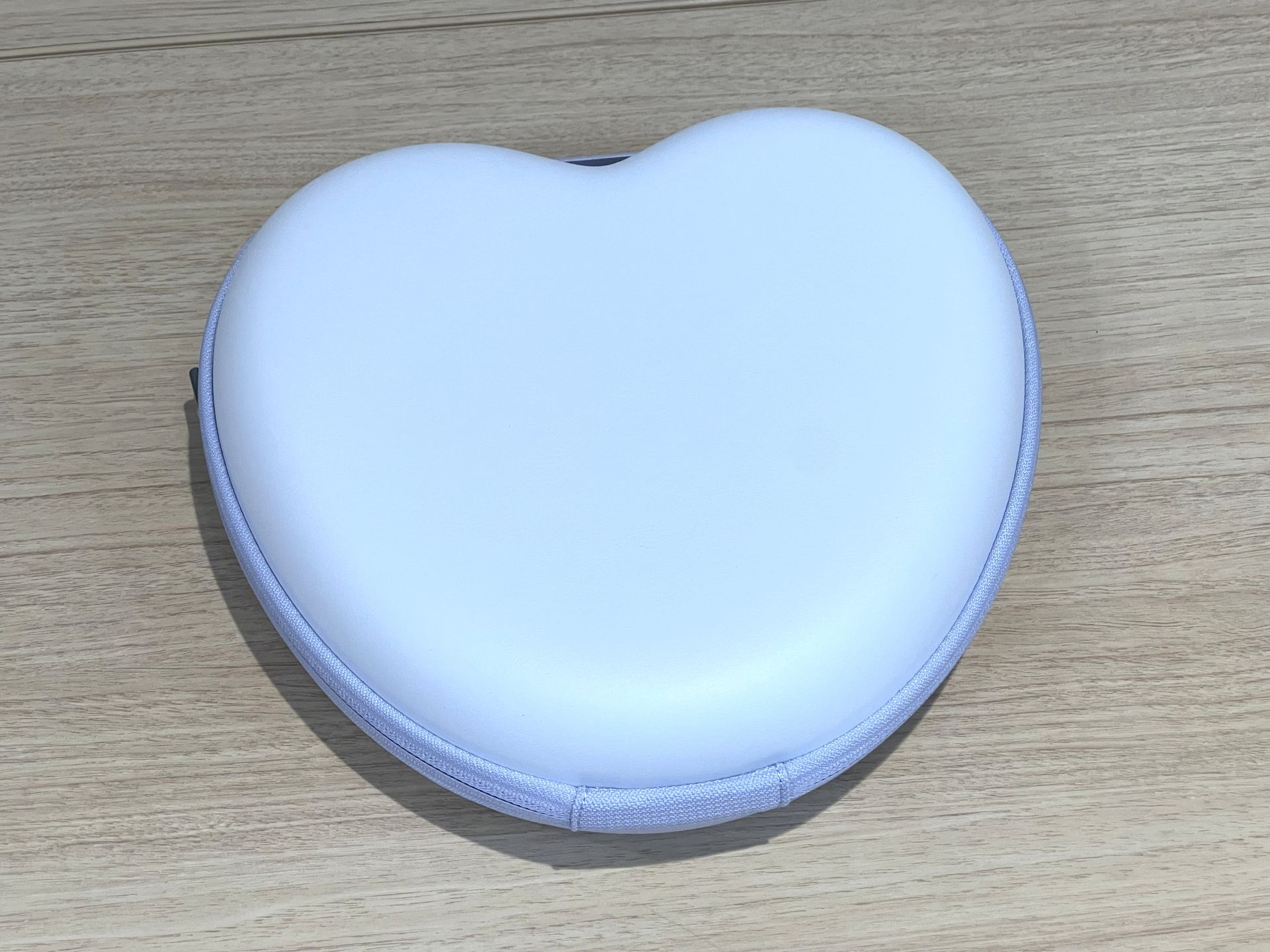 ハート型のキャリングケース