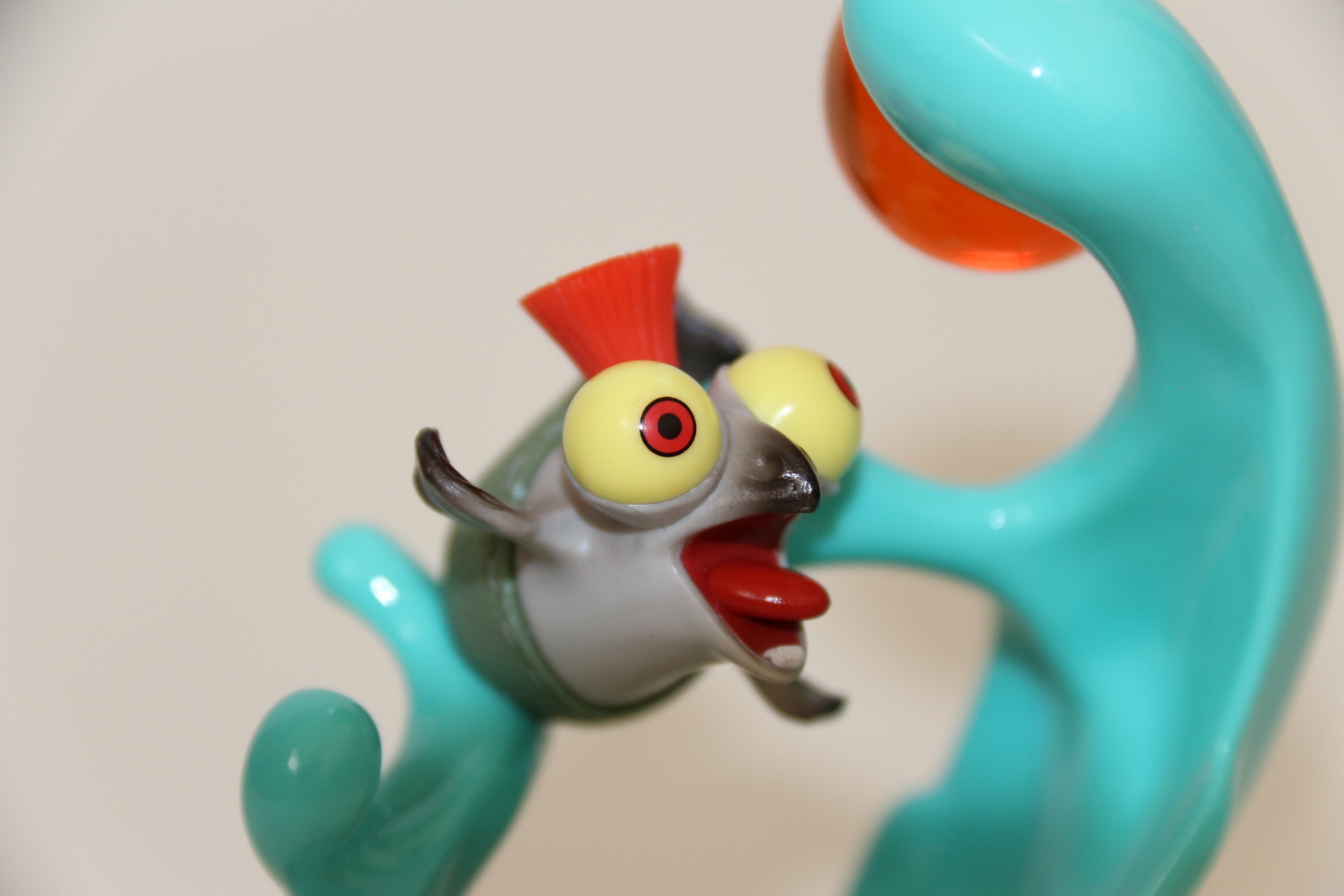 飛び出してくる感覚が実にコジャケらしい造形になっている