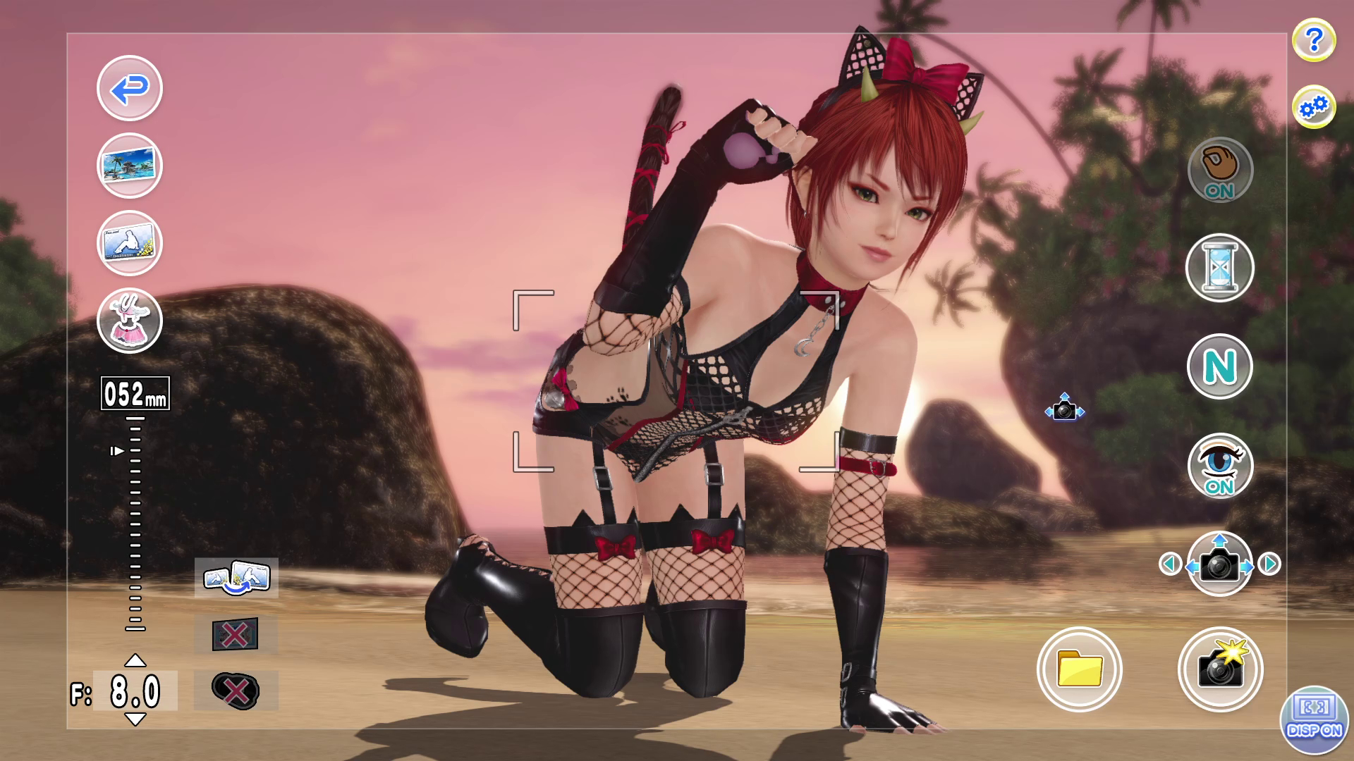 海外と違い、国内では女の子を愛でることでゲームを楽しまれているようだ