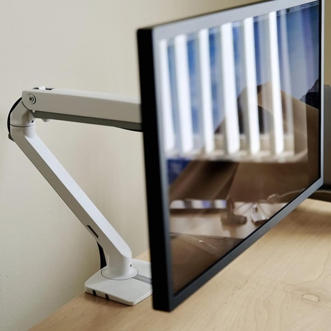 Amazon ブラックフライデー」開催中！ エルゴトロンのモニターアームが