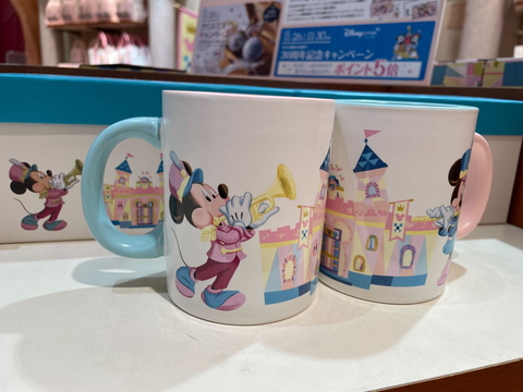 ディズニーストア30周年】繋げると1つの絵柄に！ 特別デザインの