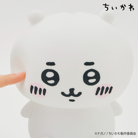 ちいかわ　BANDAI NAMCO ルームライト　加湿器 ちいかわの全身がほんのり光り、もくもくと水蒸気が出るシリコン