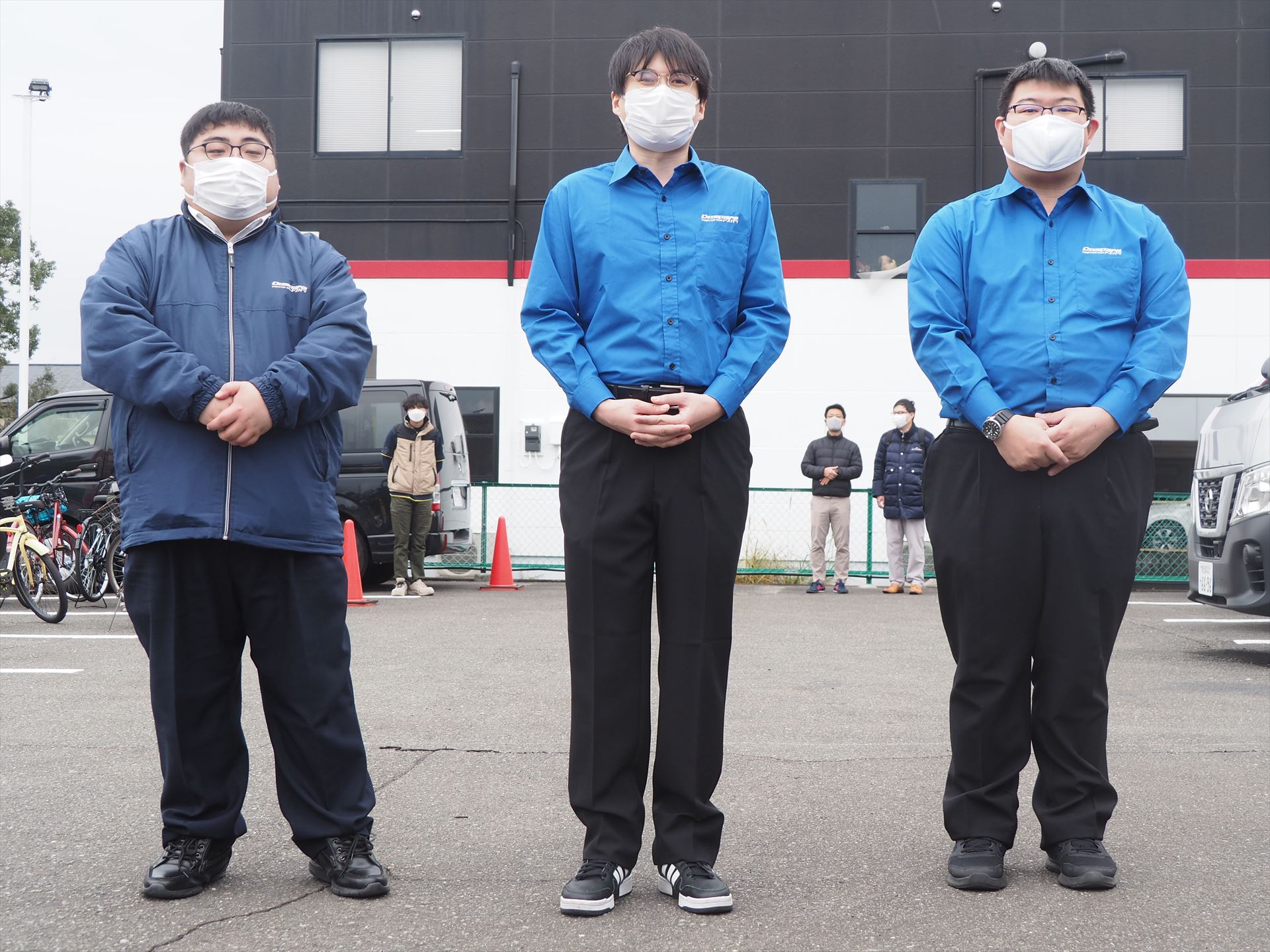 10時55分に祐川店長らが登場し、開店の挨拶を行った
