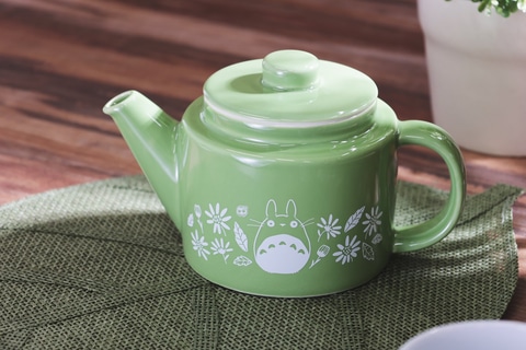 テーブルウェアブランド「Common」より「となりのトトロ」のお茶