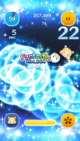 ディズニーツムツム」、9周年を記念した特別な装いのツムと「ブルー