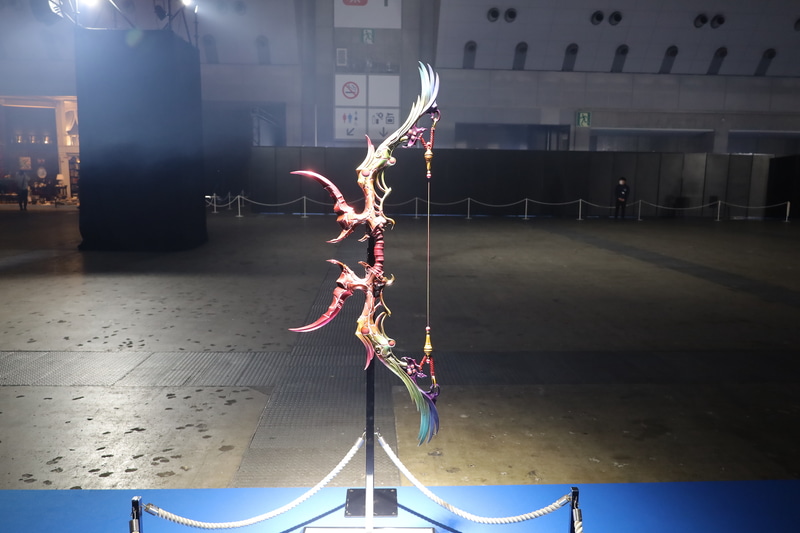 武器の展示。どれも細かな作り込みでリアルに再現されている