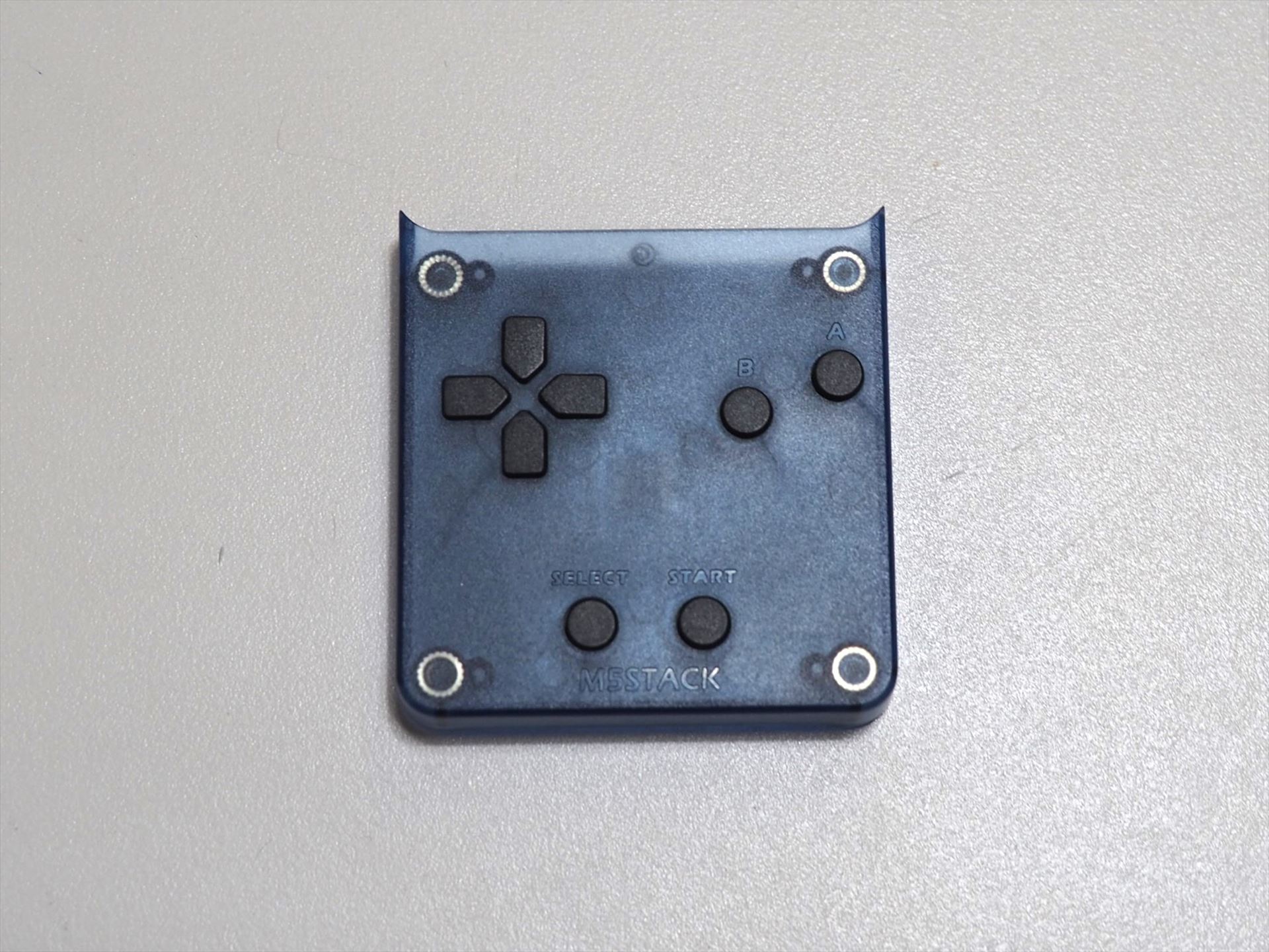 すべてのPLANに付属するゲームパッド