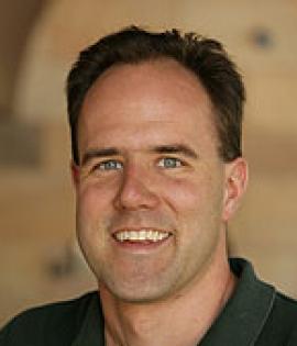 <a href="https://cars.stanford.edu/people/chris-gerdes" class="n" target="_blank">スタンフォード大学・自動車研究所</a>のクリス・ゲルデス氏もPS VR2版「GT7」を体験した1人とのこと