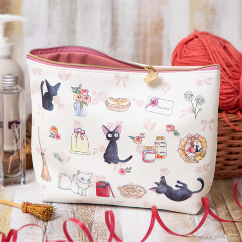 となりのトトロ」や「魔女の宅急便」をモチーフにした、やさしい