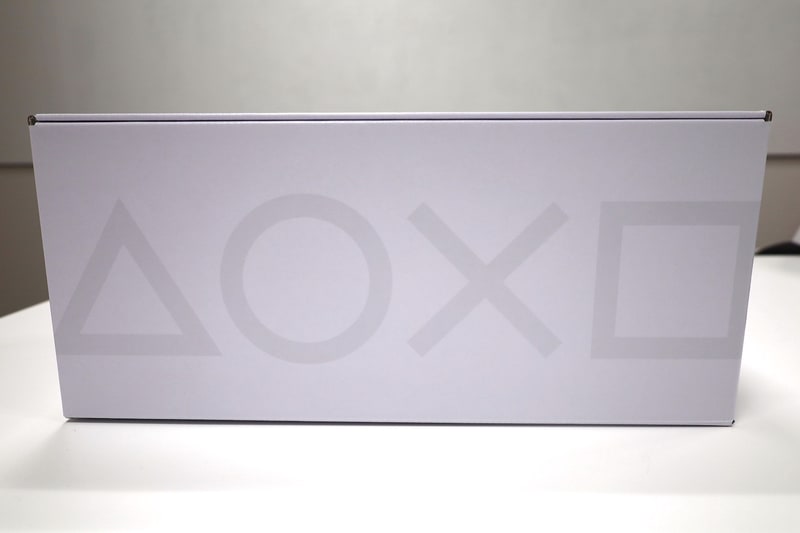 正面には「△○×□」のデザイン