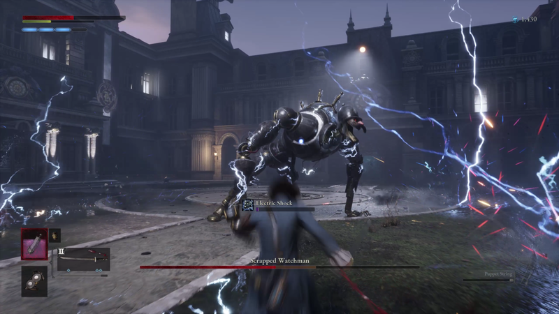 第2形態から攻撃はさらに苛烈になり、避けるのが難しすぎる落雷攻撃もあることから隙を突くのがさらに難しくなる…！ 浮かれた瞬間を今回はかすみ取られてしまったが、油断や精神の弱さが出るのもソウルライクゲームの面白い所なのである