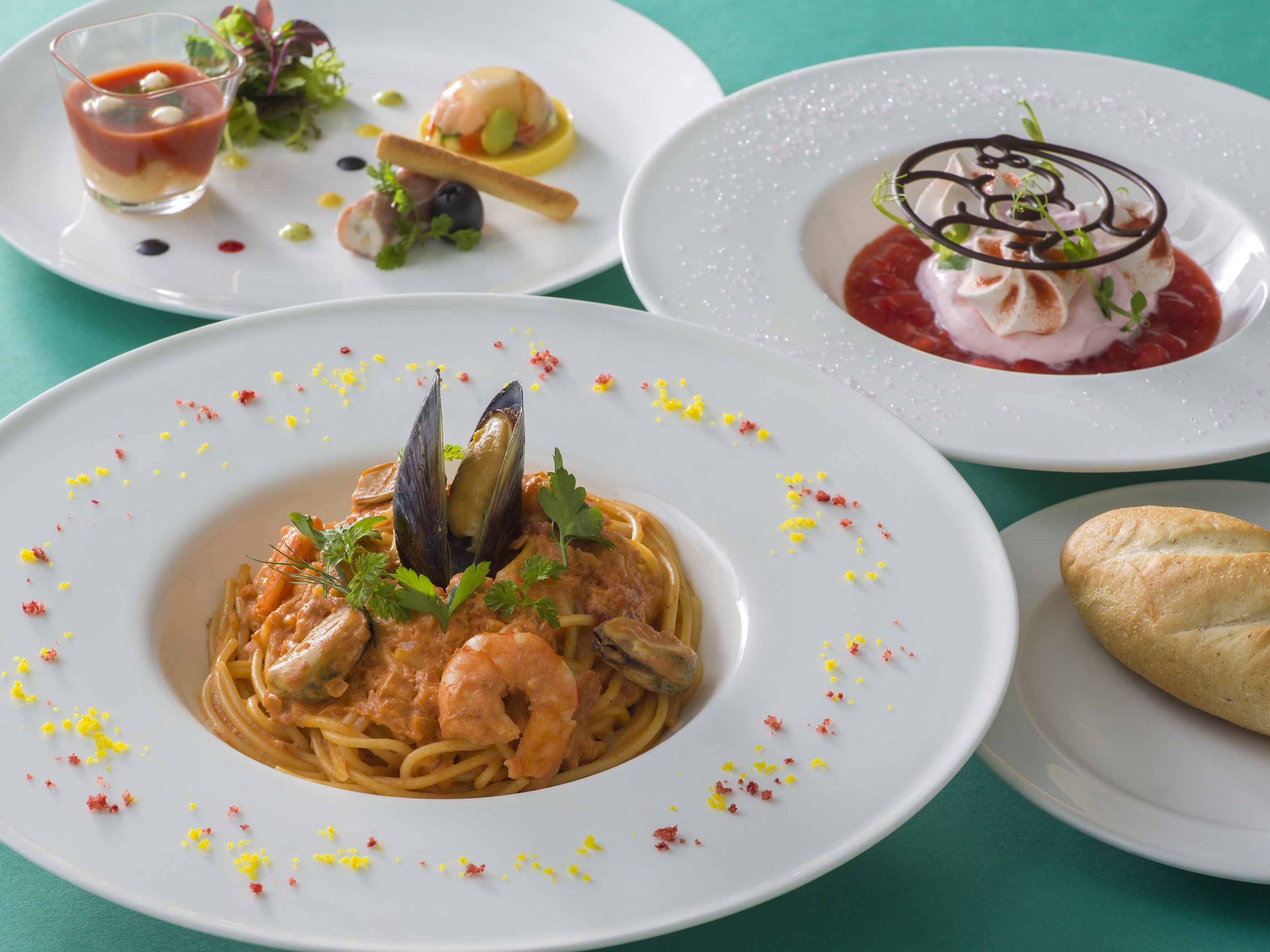 東京ディズニーランド「イーストサイド・カフェ」スペシャルセット 価格：3,600円