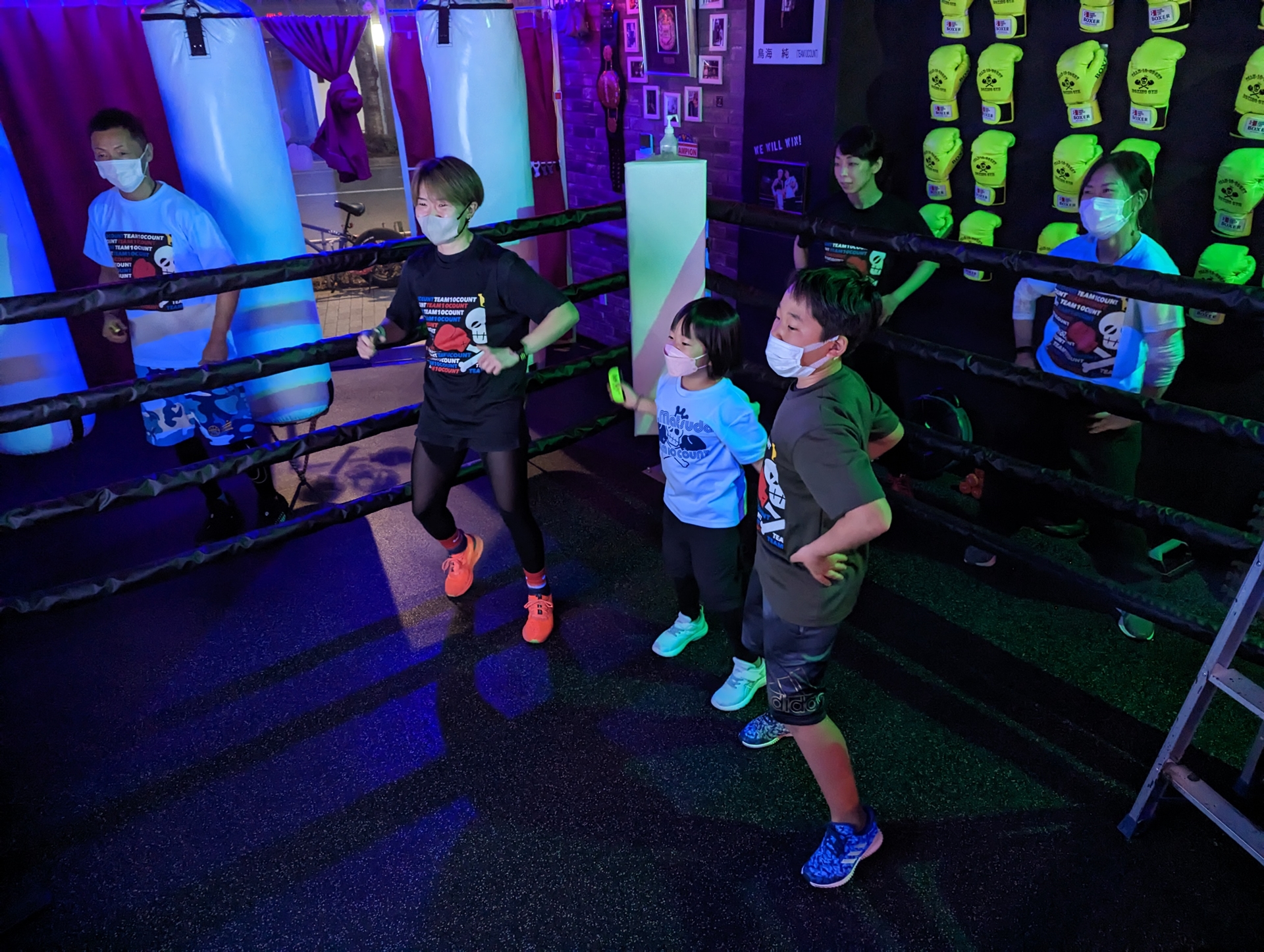 ボクシングジム「TEAM10COUNT」会員の有志の方々にご協力をお願いした