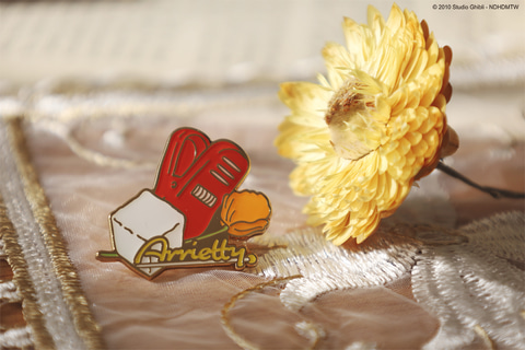 ジブリのブランド「Donguri Closet」よりピンズコレクションが3月18日