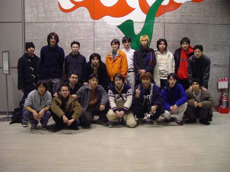WCG2001の日本代表選手達。「Age of Empires II」、「Quake III Arena」、「Unreal Tournament」などの日本代表を送り込んだ。彼らが日本のeスポーツ第一世代だ